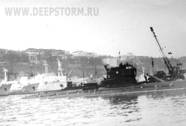 Подводная лодка С-233