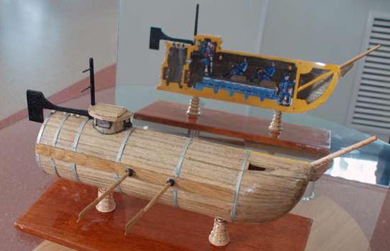 Модель потаенного судна Никонова